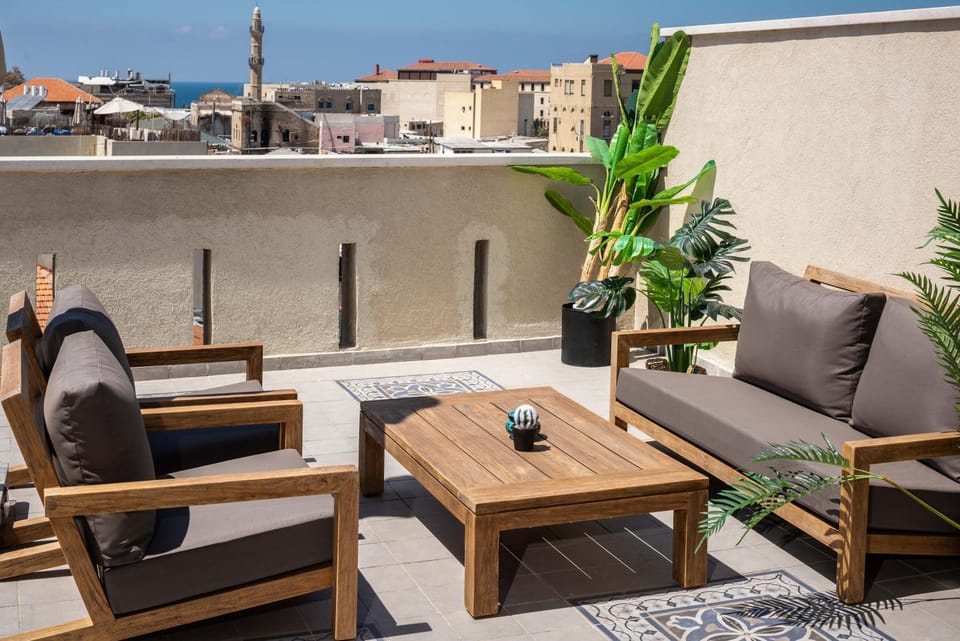 Duplex with Sea View Terrace above the Flea Market Apartment in Tel Aviv-Yafo