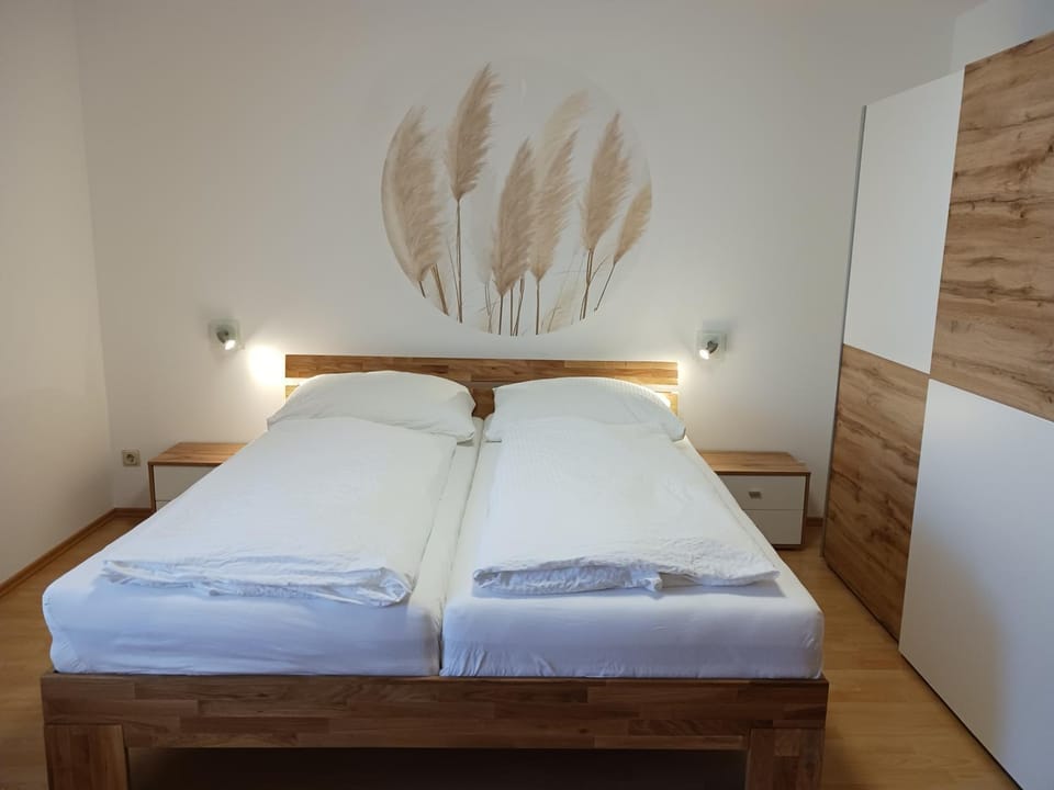 Ferienwohnungen & Weingut Kroiss Silvia Apartment in Hungary