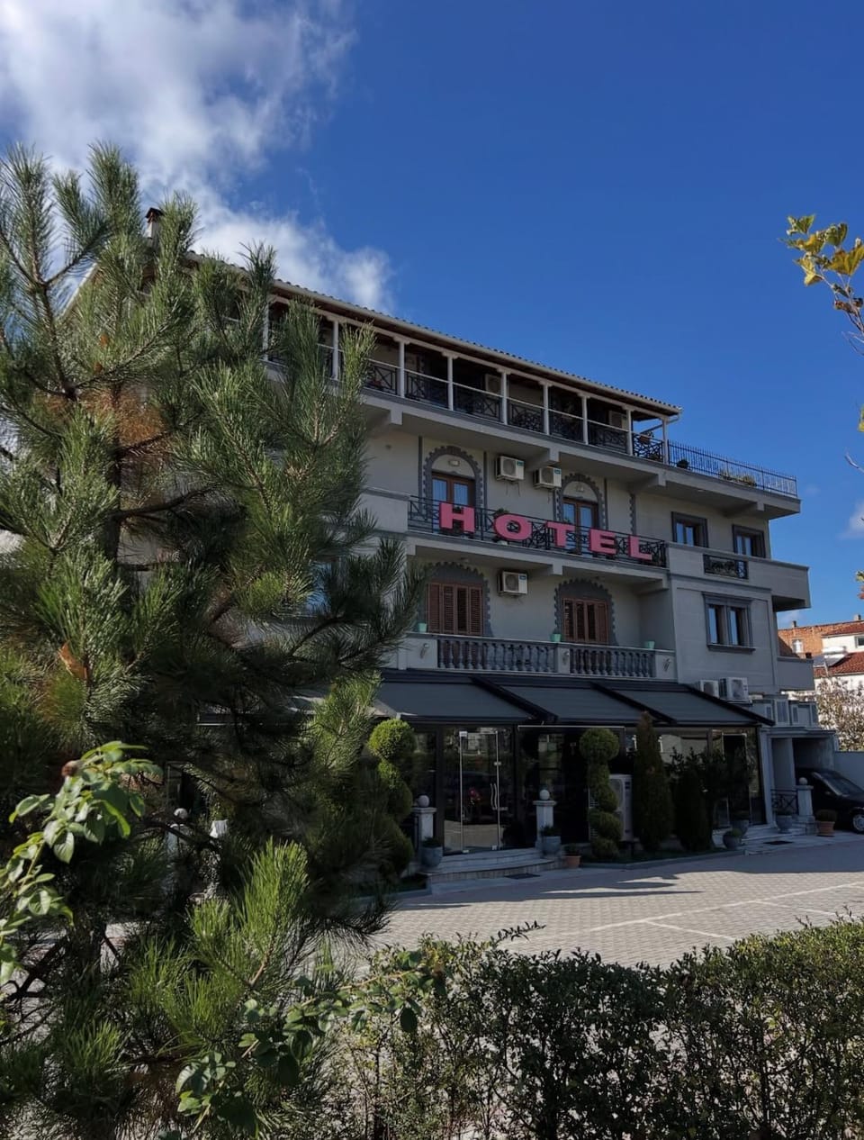 Property building, Day