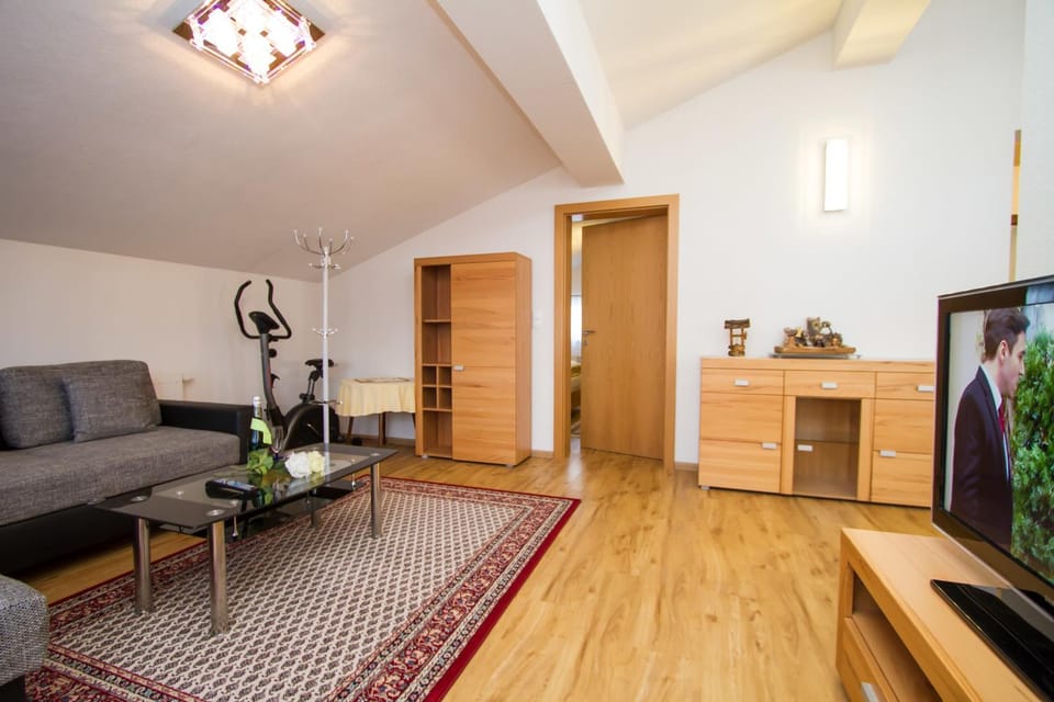 TV and multimedia, Living room