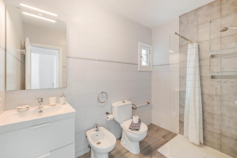 Bathroom, Living room