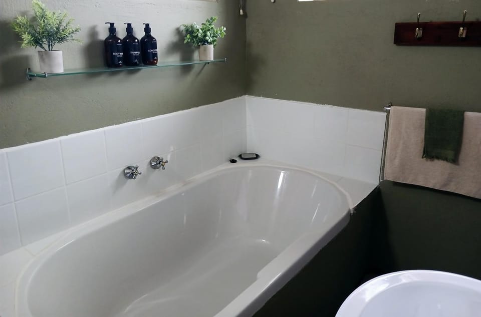 Bathroom, Bath