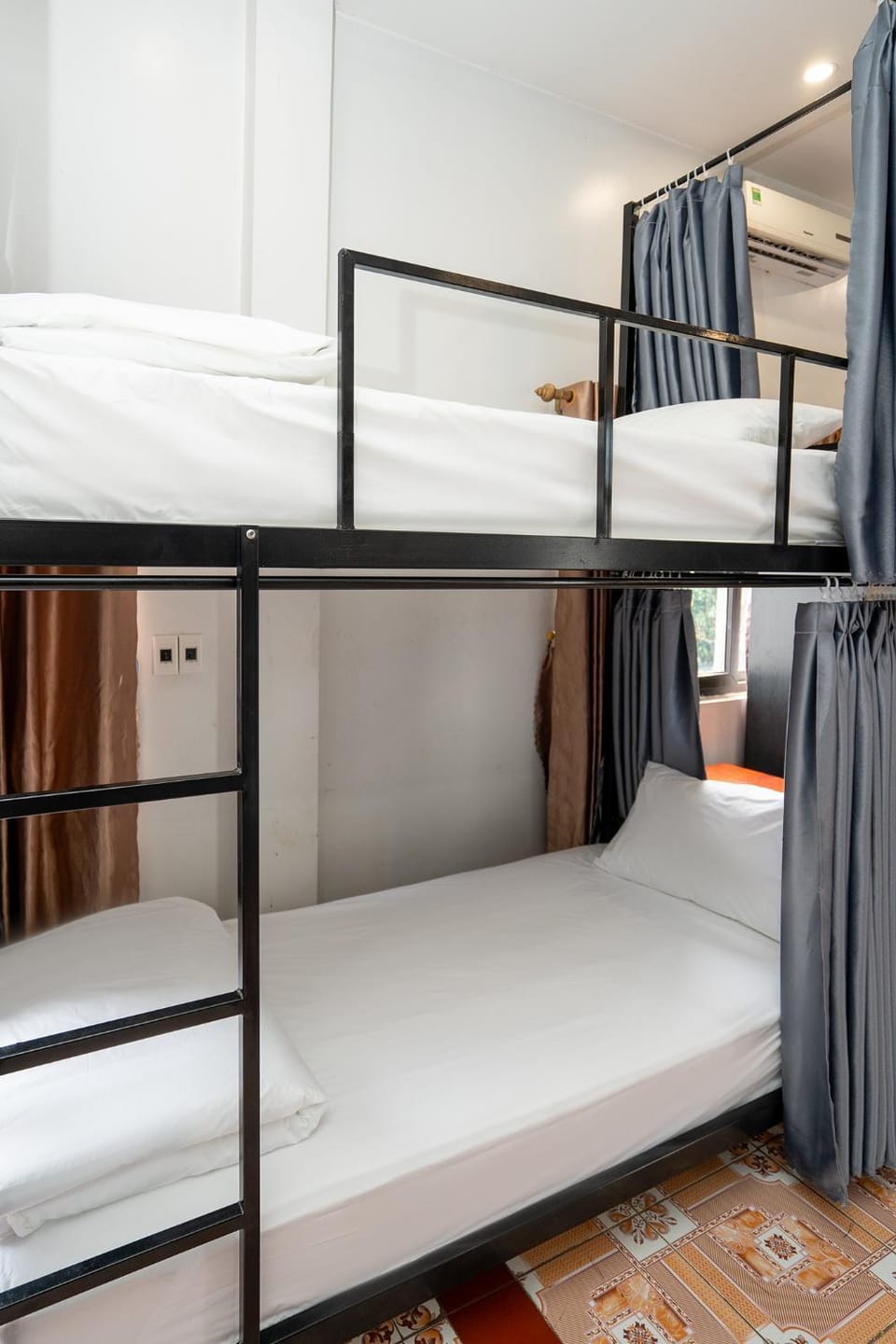 bunk bed