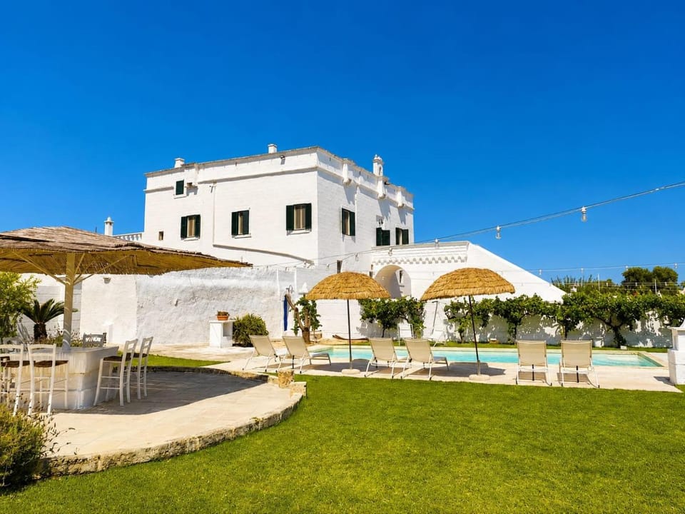 Property building, Swimming pool