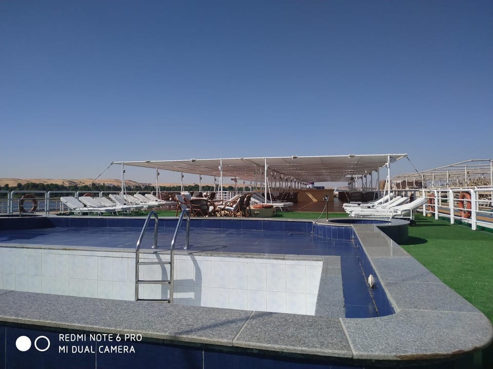 Pool view, Swimming pool, Swimming pool