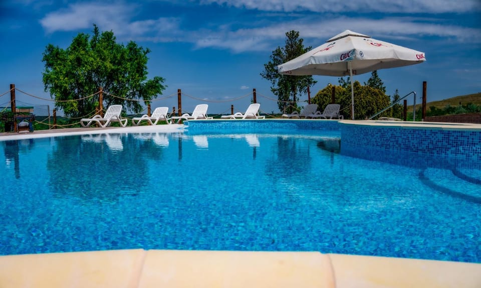 Food and drinks, Pool view, Swimming pool, Drinks, Sunrise