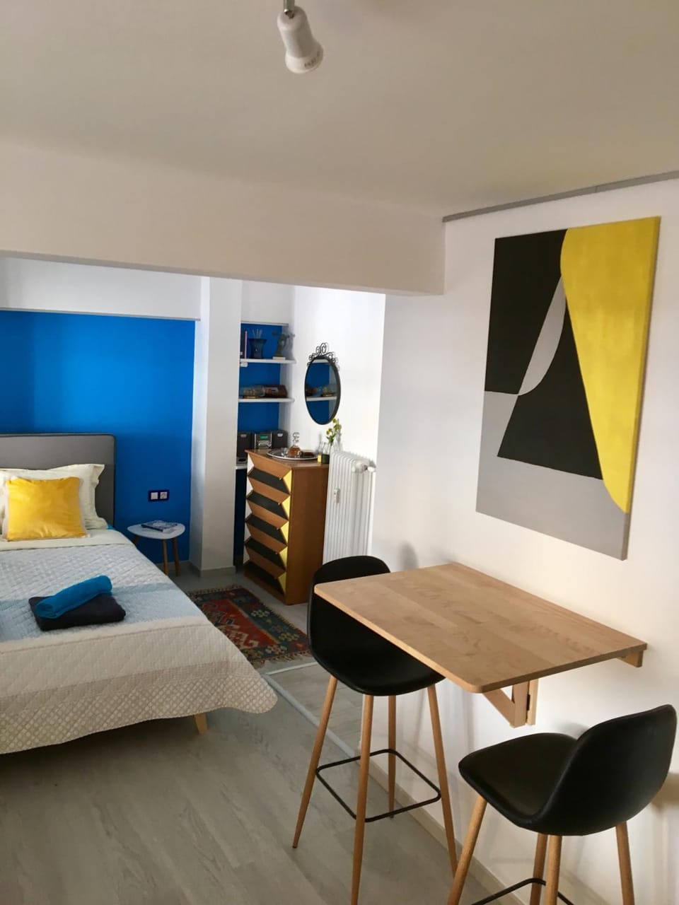 Photo of the whole room