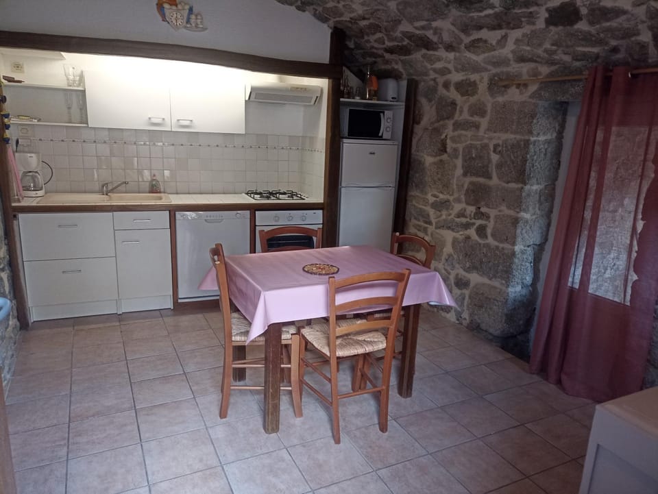 Gîte le Petit Riou Apartment in Occitanie
