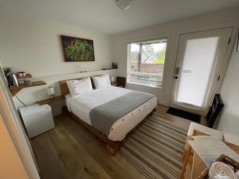 Sounds of the Sea Bed and Breakfast in Ucluelet