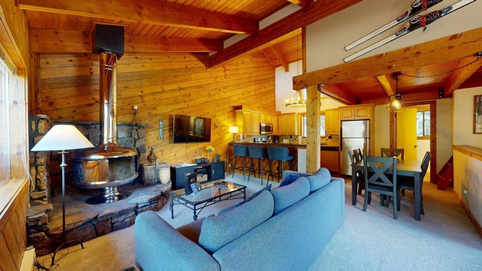 Smokey Plaza Condo 1 House in Ketchum