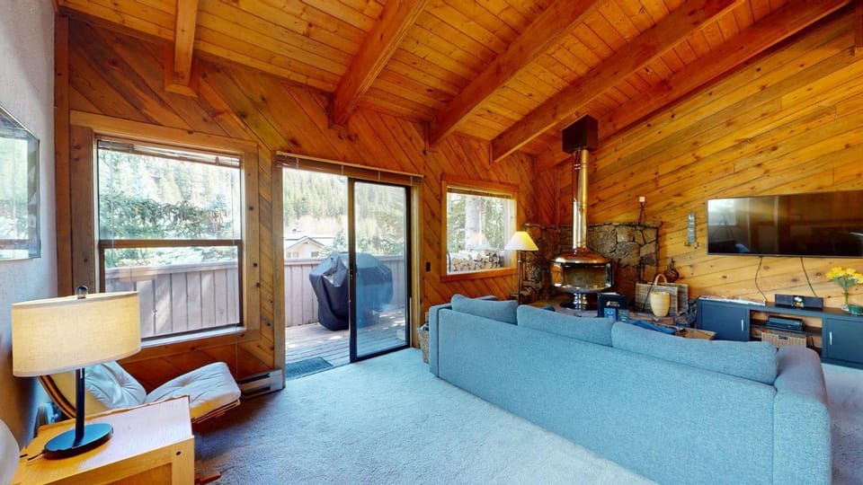 Smokey Plaza Condo 1 House in Ketchum
