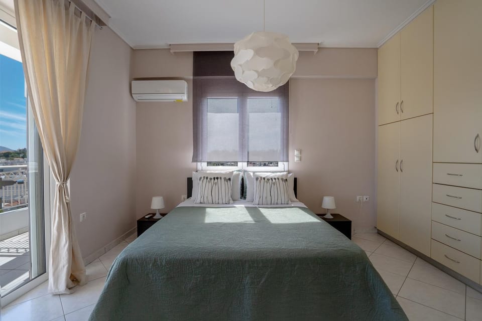 Bedroom, wardrobe