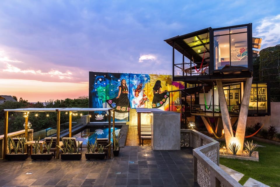 Garden, Balcony/Terrace, Decorative detail, Pool view, Sea view, Swimming pool, Sunset