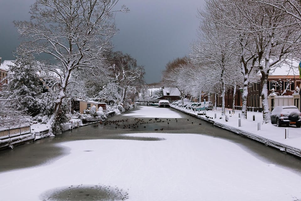 Nearby landmark, Neighbourhood, Winter