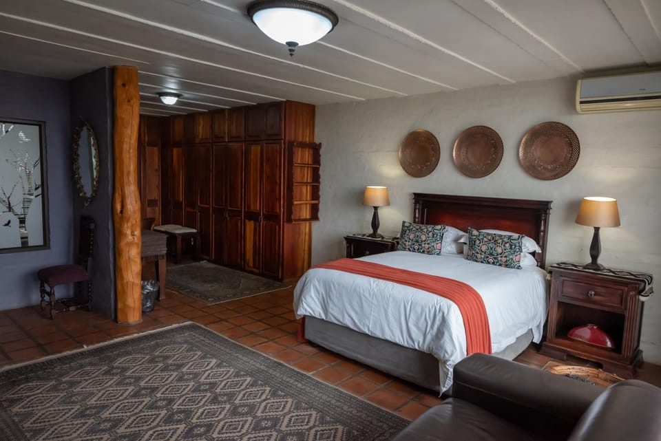 Bed, Bedroom, wardrobe, air conditioner