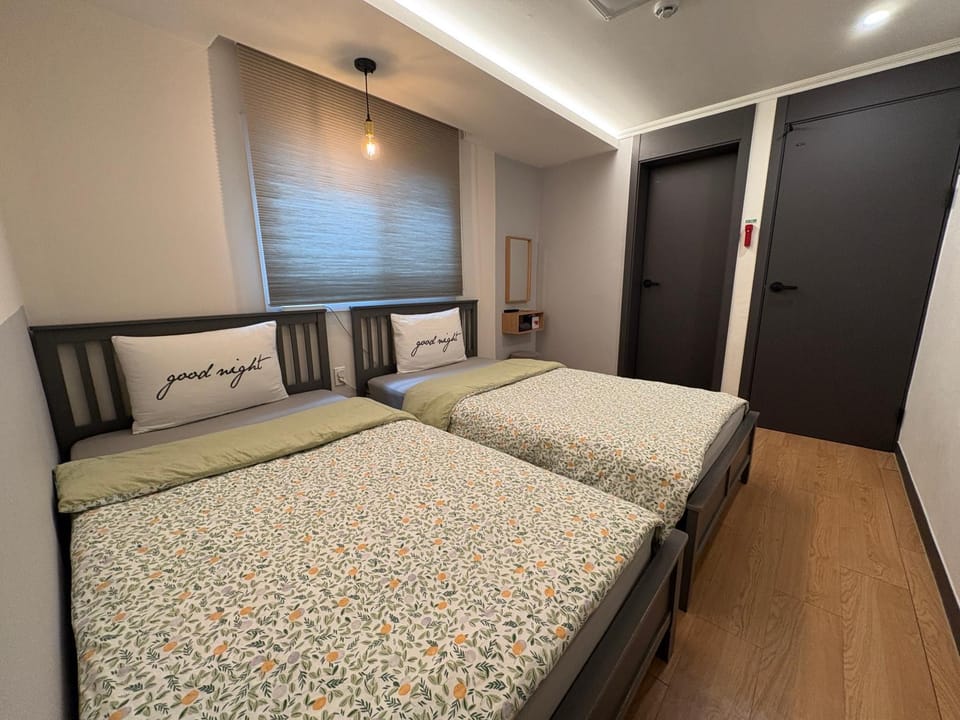 Heima Guesthouse Hongdae Bed and Breakfast in Seoul