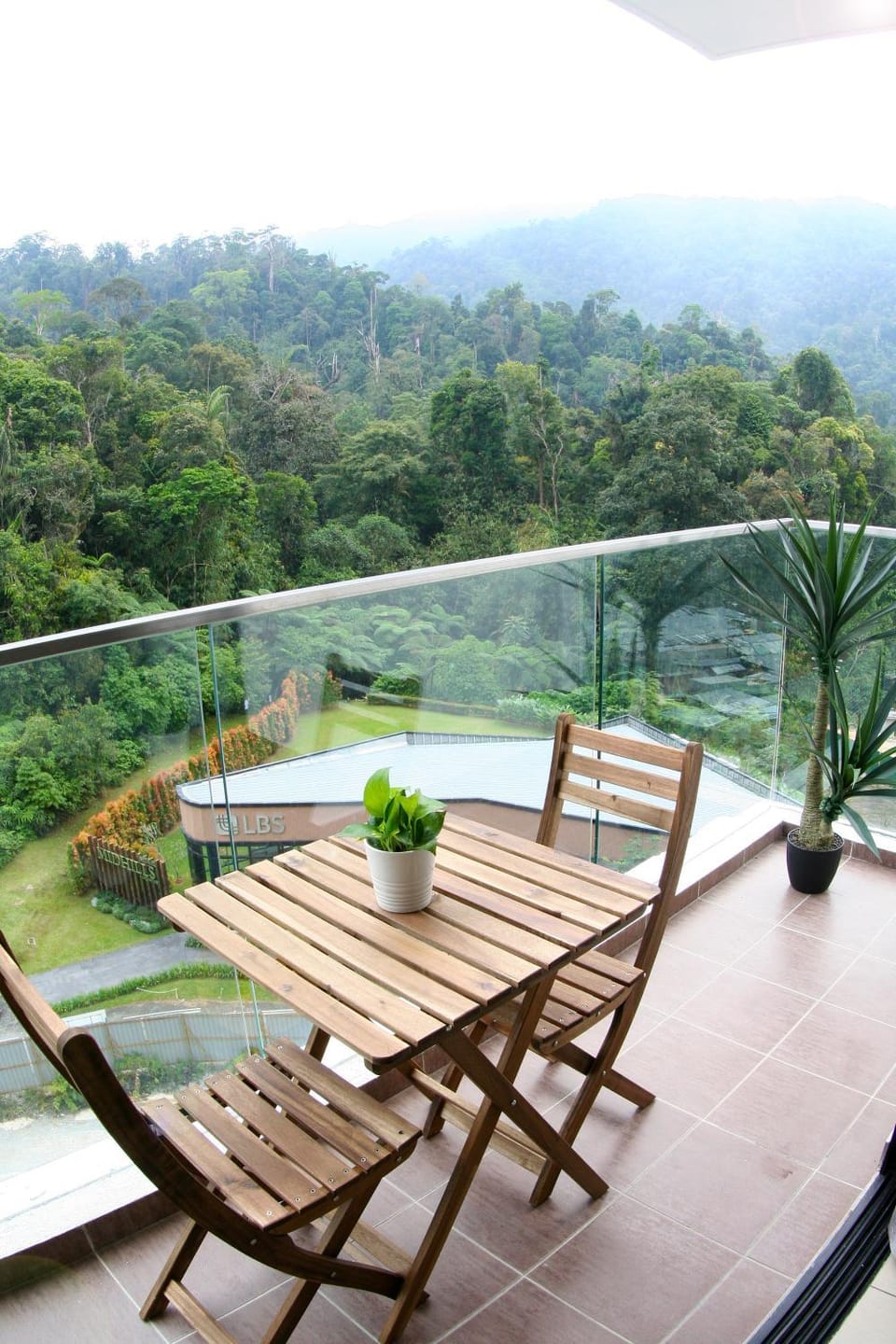 Balcony/Terrace, Mountain view