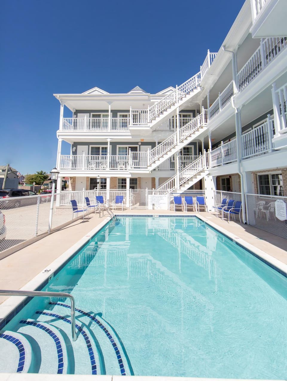 Property building, Swimming pool