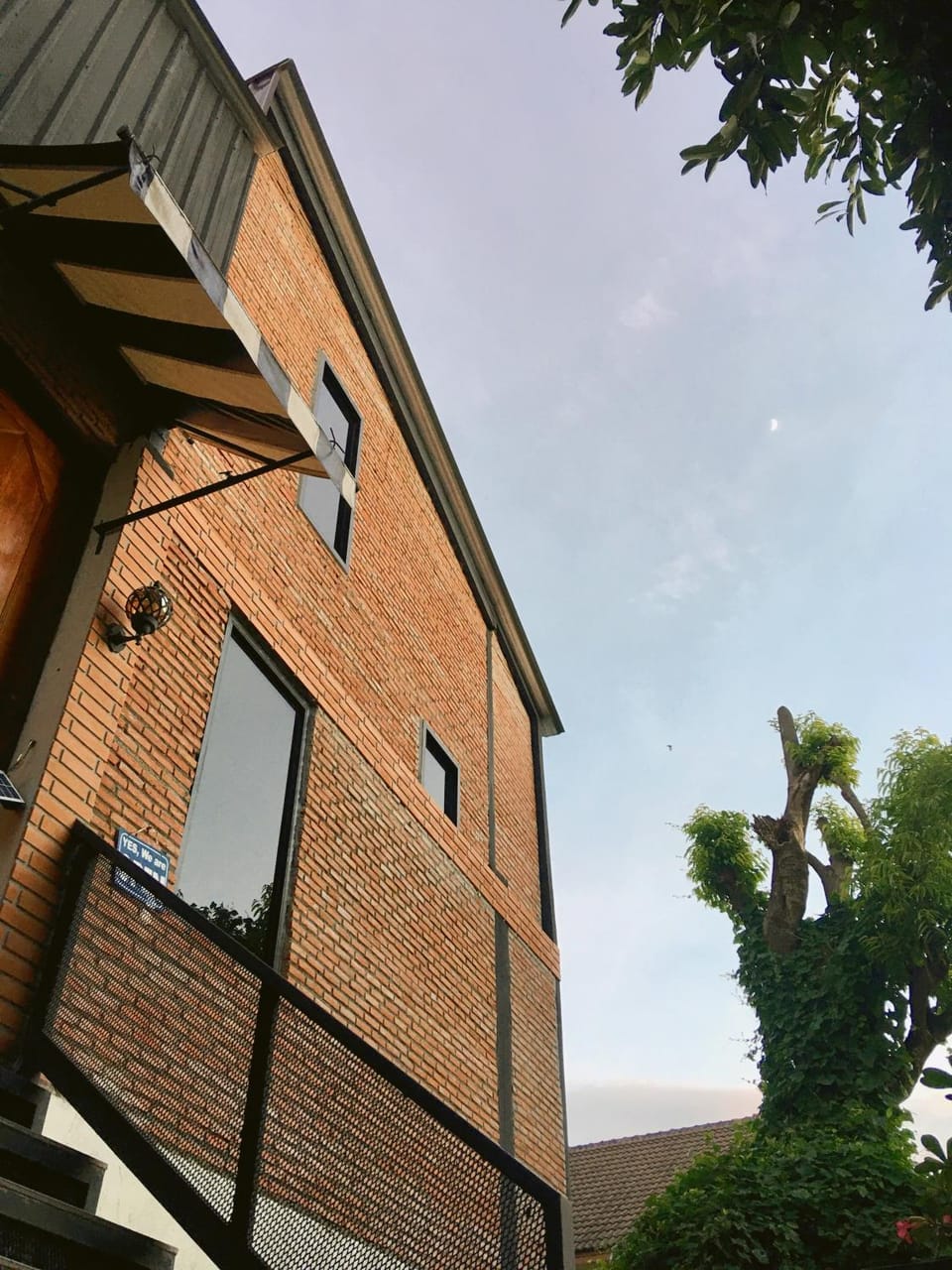 Dawnthaya Ayutthaya Art House บ้านดอนธยๅ อยุธยา Hostel in Laos
