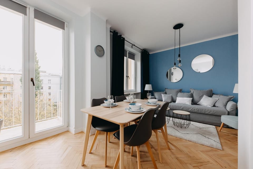 Bed, Living room, Dining area