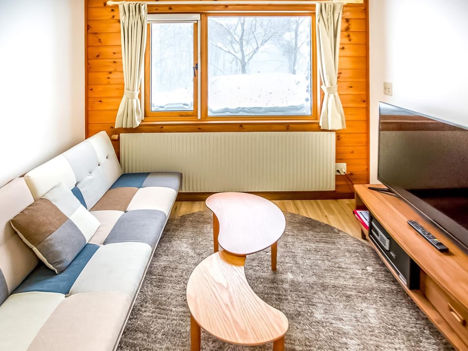 TV and multimedia, Living room, Photo of the whole room, Seating area