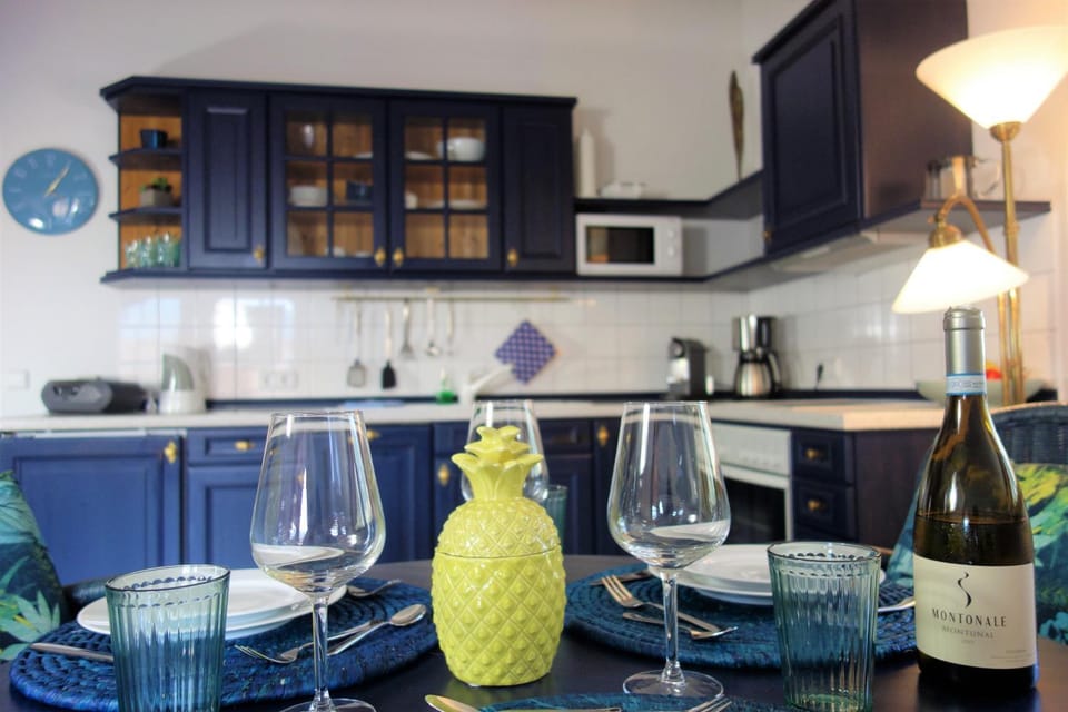Coffee/tea facilities, Kitchen or kitchenette