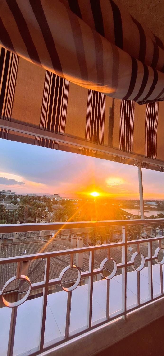 Balcony/Terrace, Lake view