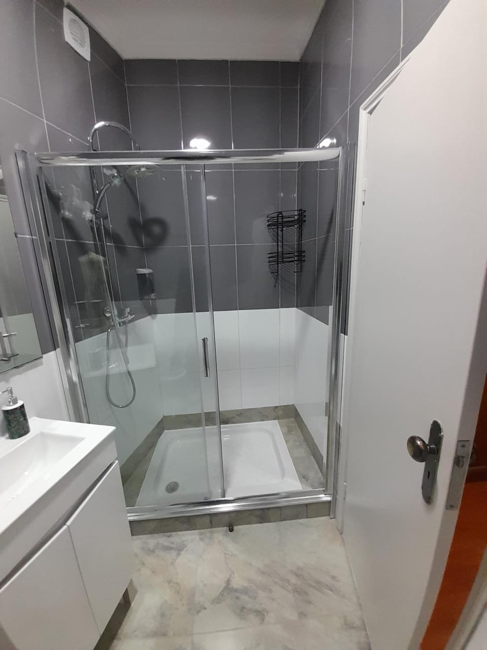 Residencial Sol da Nave Bed and Breakfast in Porto