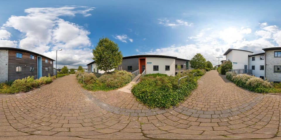 Property building, Facade/entrance