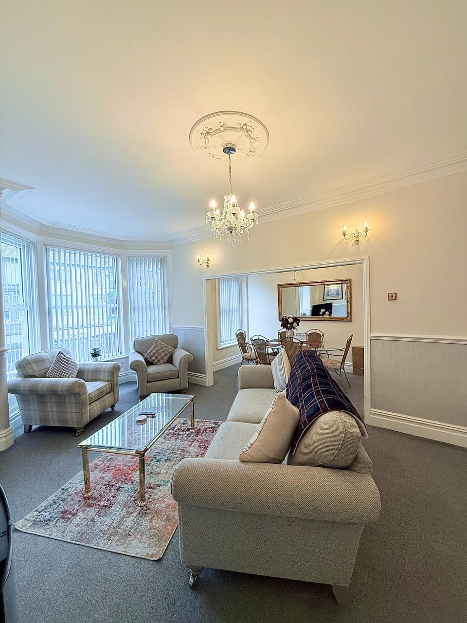 Living room, Seating area