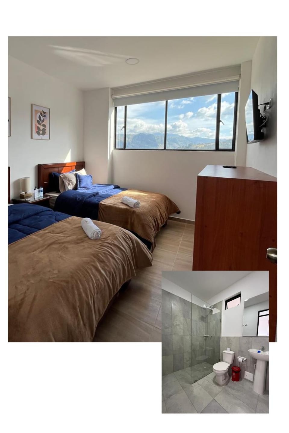 Photo of the whole room, towels