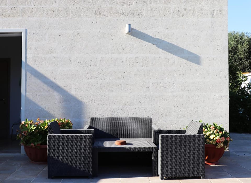Property building, Darts, Garden