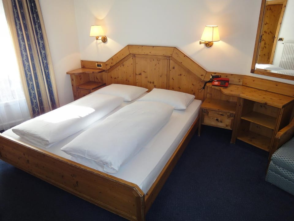 Bed, Decorative detail
