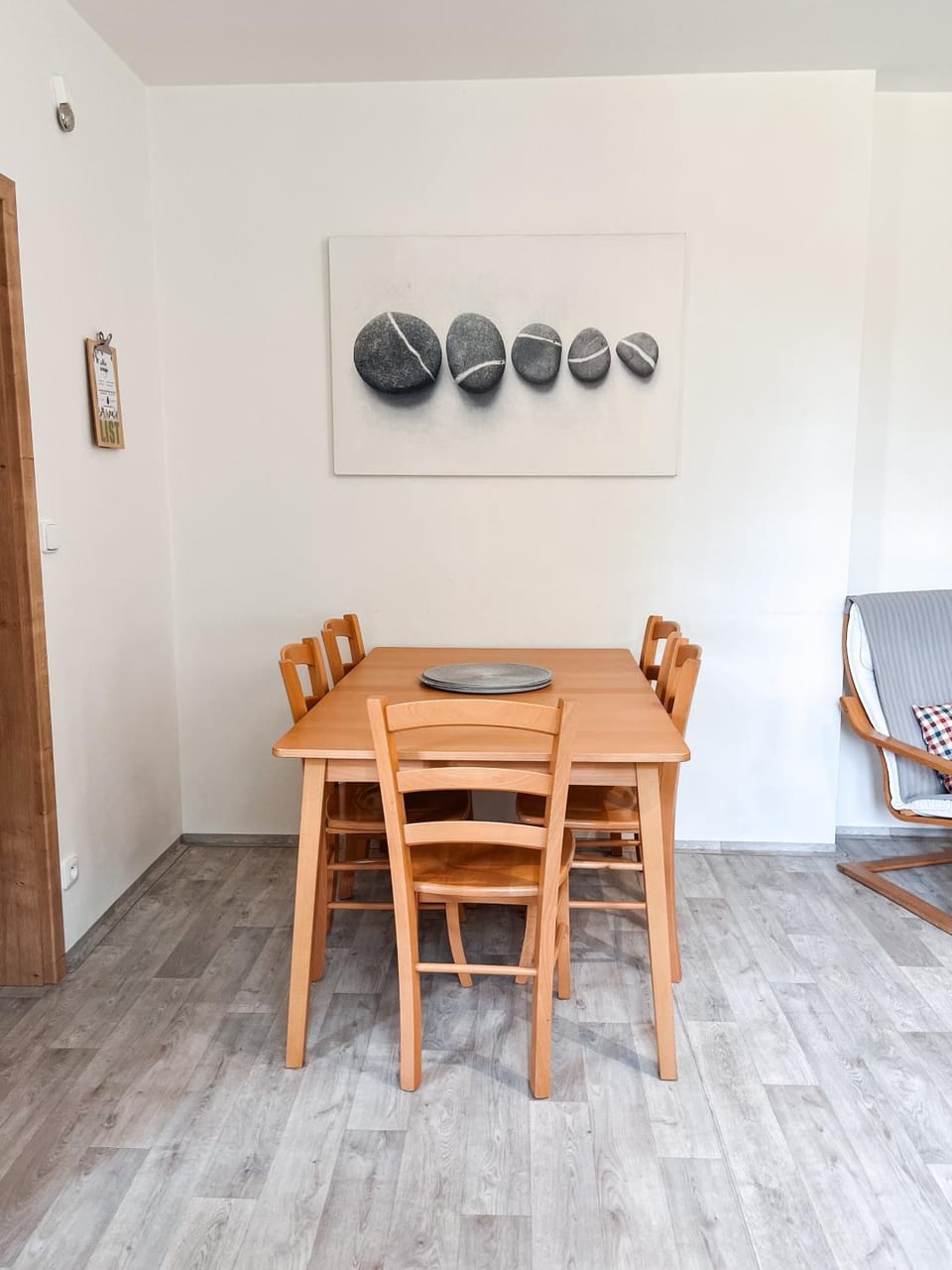 Seating area, Dining area