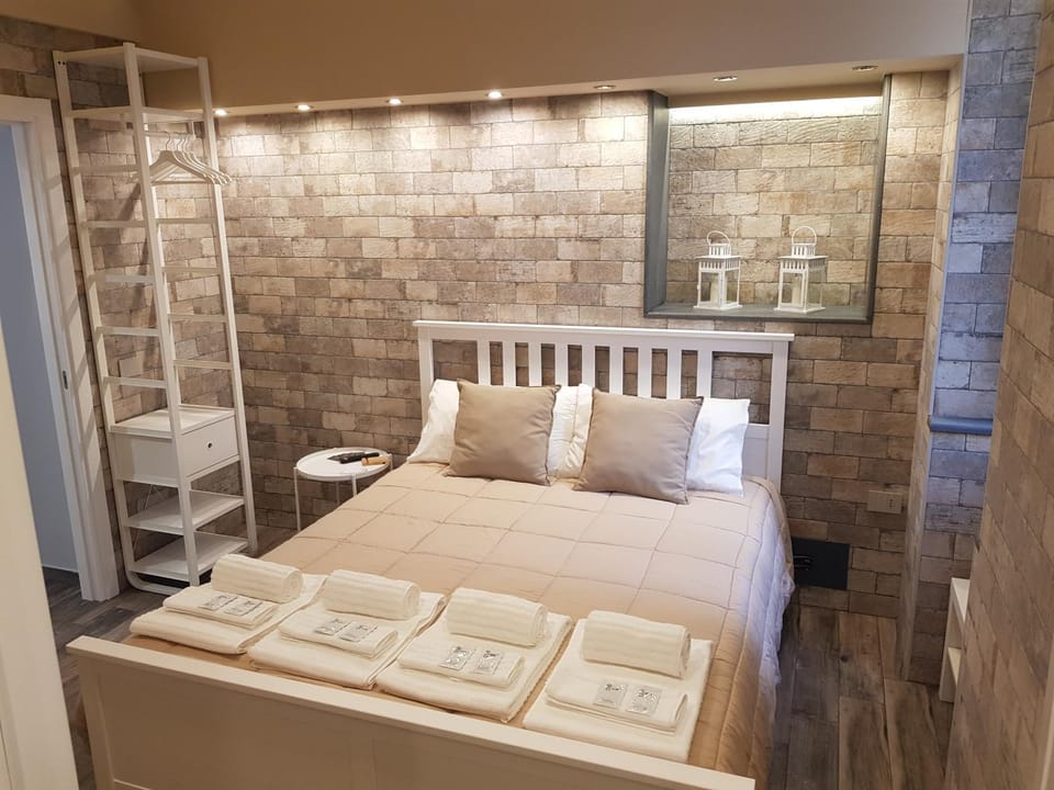 VENTIMIGLIA SUITE & WINE Apartment in Catania