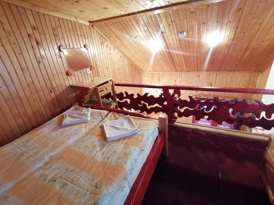 Семеен хотел Калина Family hotel Kalina Говедарци Bed and Breakfast in North Macedonia