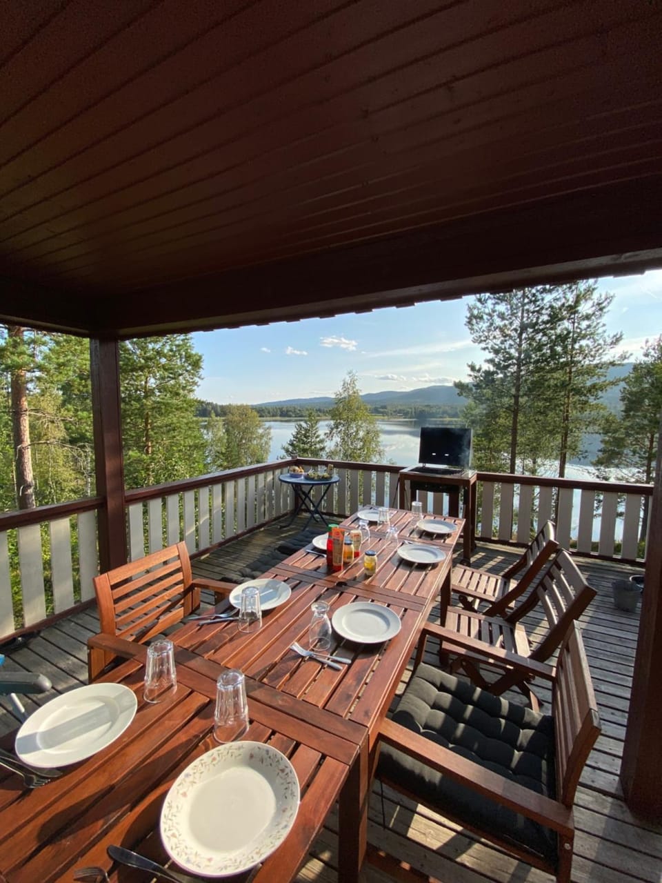 Balcony/Terrace, Balcony/Terrace, Lake view, Lake view, Mountain view, Mountain view