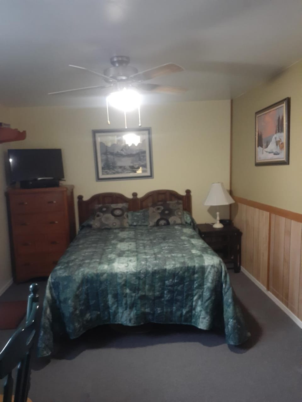 Silver Springs Cottage Resort Campground/ 
RV Resort in Hastings Highlands
