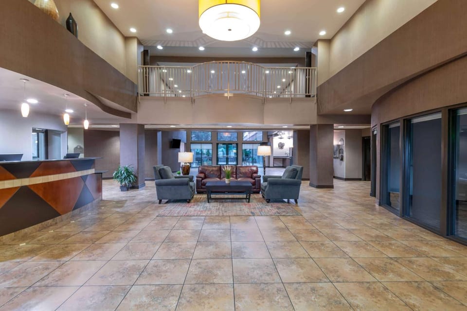 Lobby or reception, On site