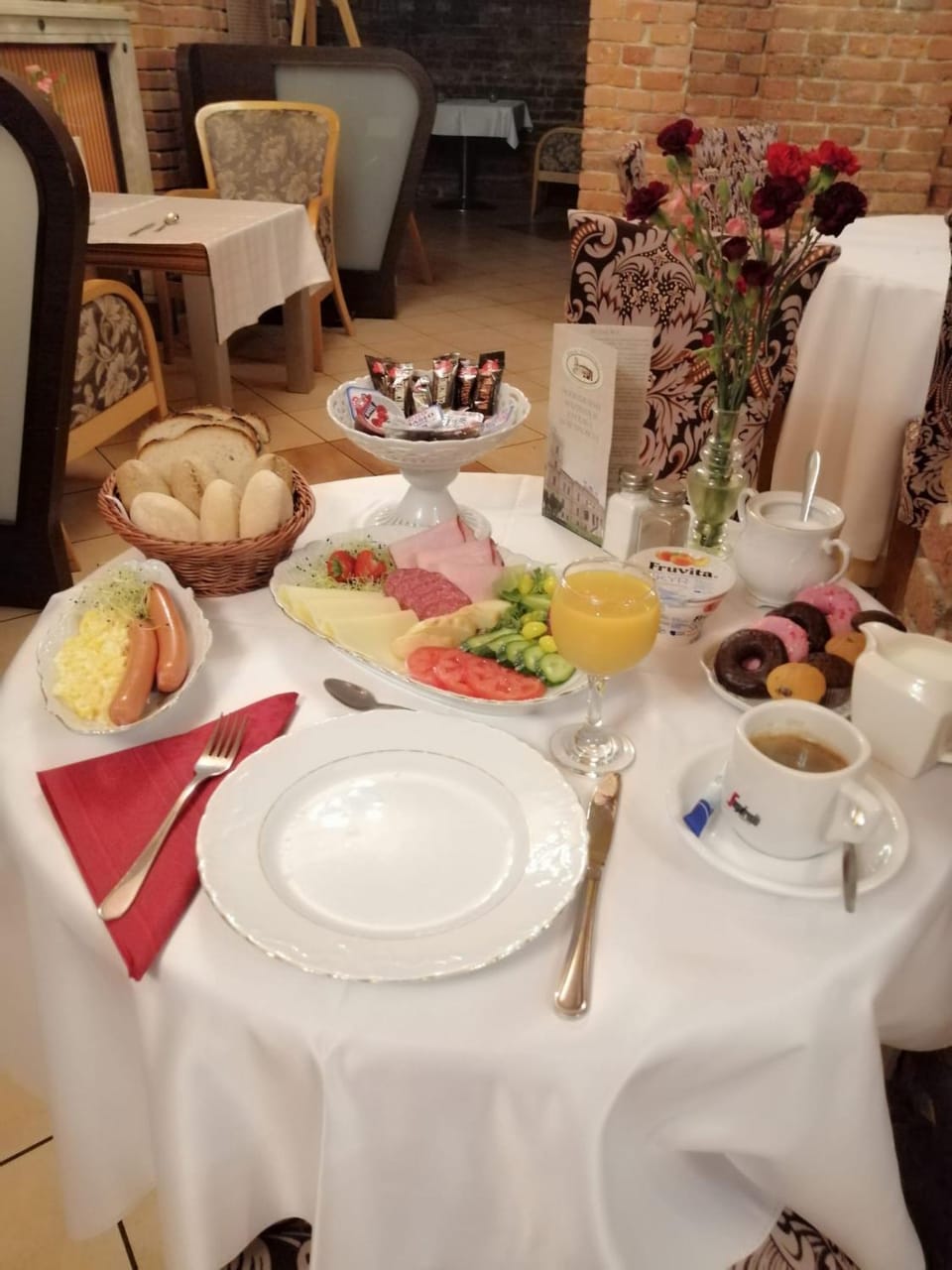 Food and drinks, Food, Breakfast, Continental breakfast, Drinks
