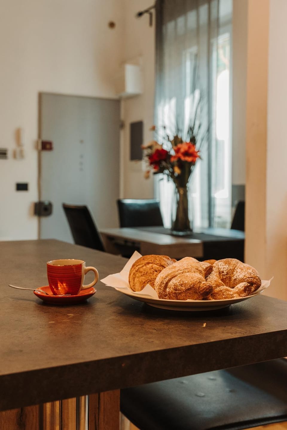 Food and drinks, Dining area