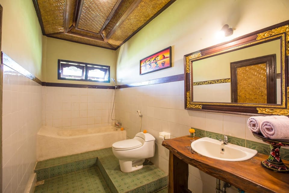 Shower, Toilet, Hot Tub