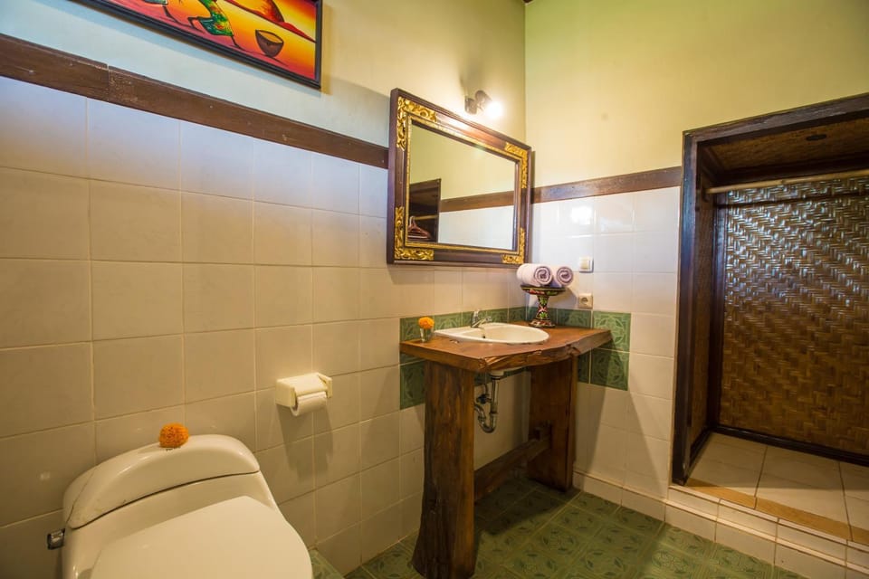 Toilet, Bathroom