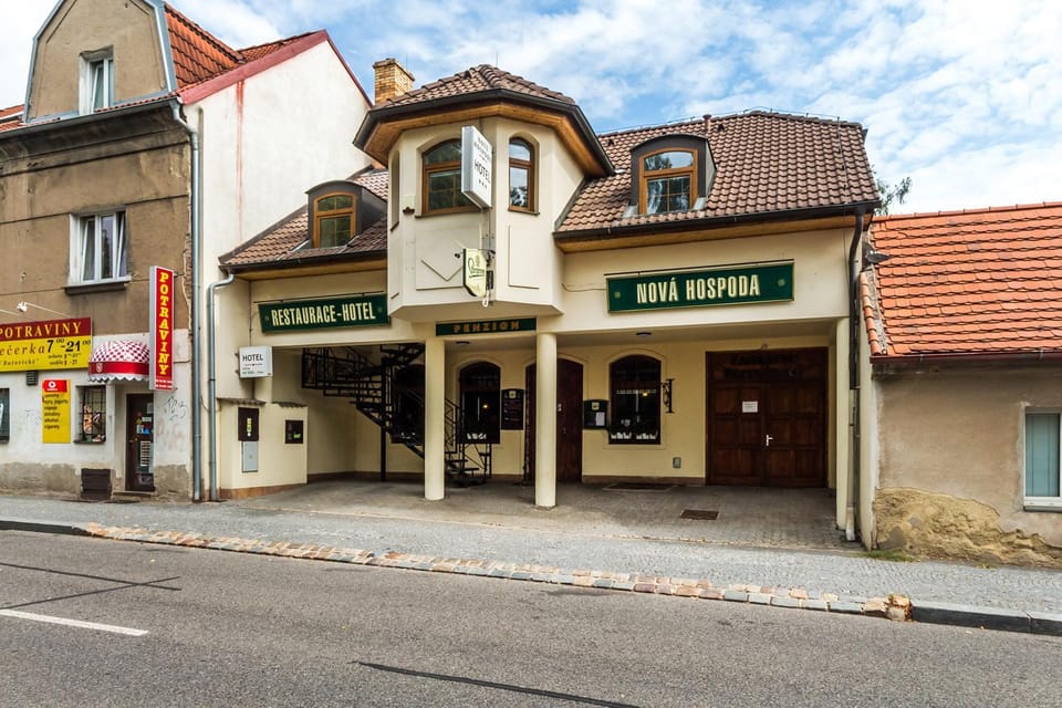 Property building, Facade/entrance