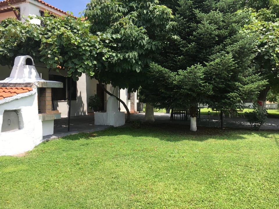 BBQ facilities, Garden
