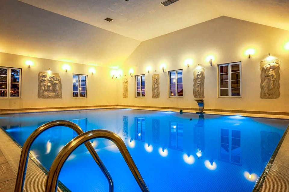 Pool view, Swimming pool, Swimming pool