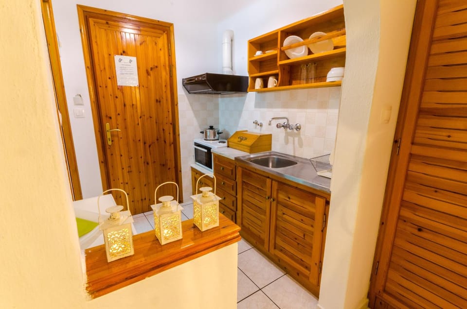 Kitchen or kitchenette, pet friendly