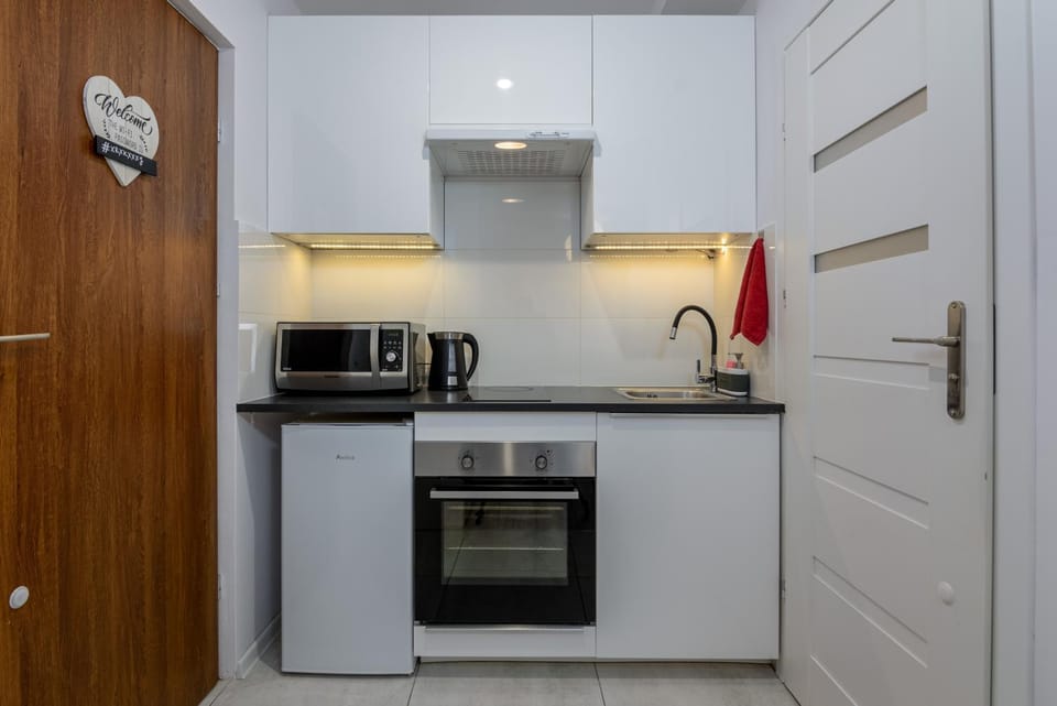 Andersena Modern A - 10 min CMKP - 5 min Metro - 15 min Center Apartment in Warsaw