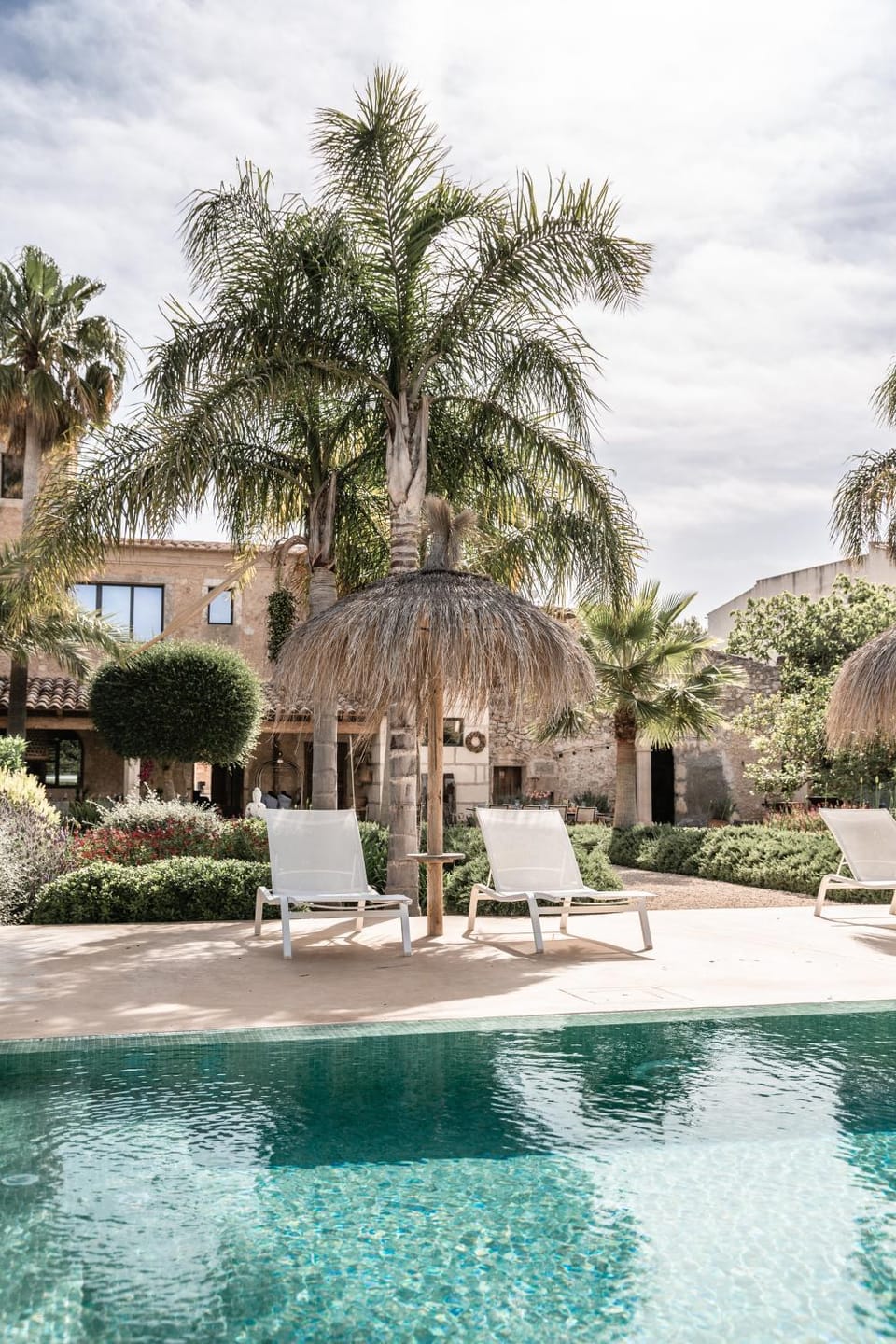 Property building, Garden view, Swimming pool, Swimming pool