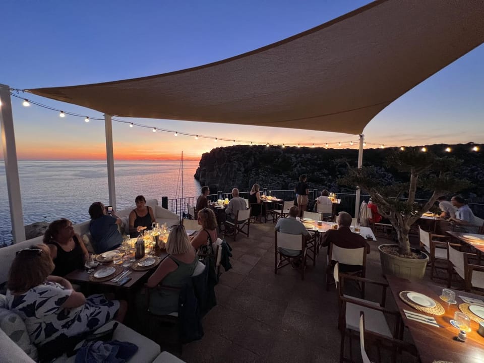 Restaurant/places to eat, Sea view, Sunset, group of guests